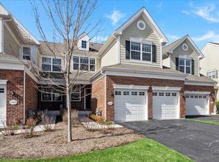 1261 Falcon Ridge Dr, Elgin, IL 60124