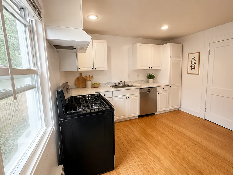 14 Randall Ave #1 — Photo 3