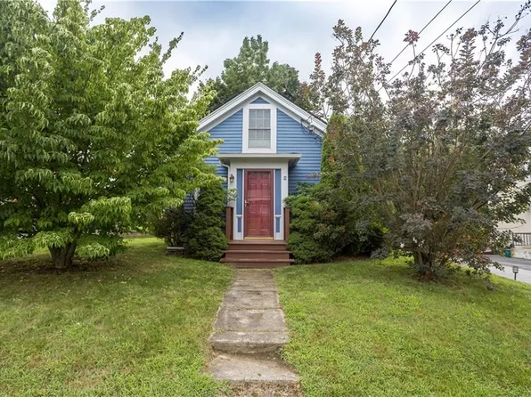 4 Terrace Ave, West Warwick, RI 02893