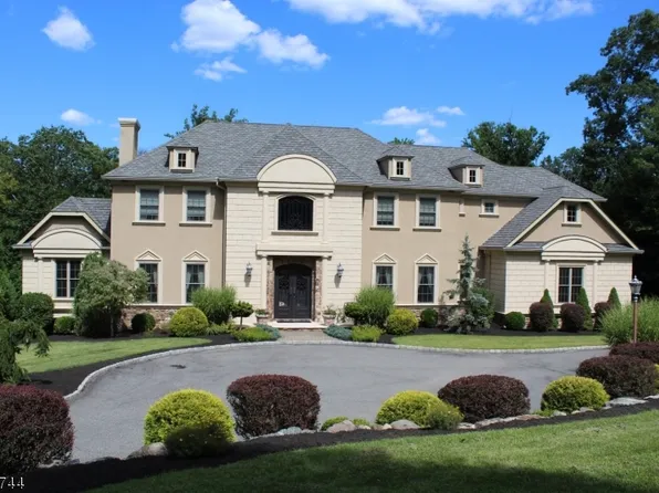 8 Pineview Ln, Boonton Twp., NJ 07005