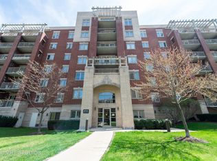 8711 W Bryn Mawr Ave APT 405, Chicago, IL 60631