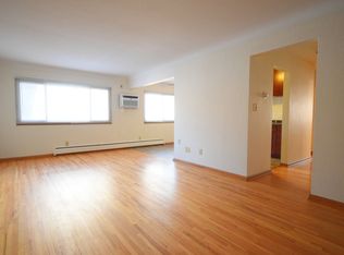 Mount Curve Apartments, Saint Paul, MN 55116