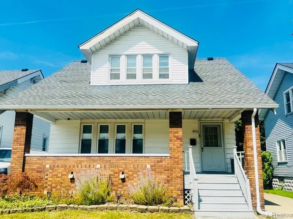 8071 Harding Ave, Center Line, MI 48015