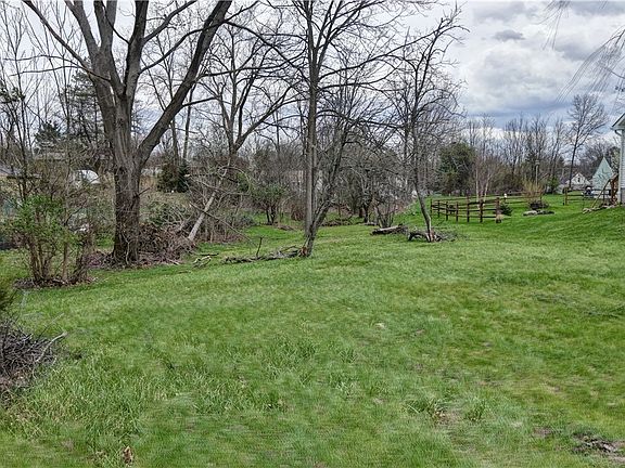 5th image of Pardee Rd