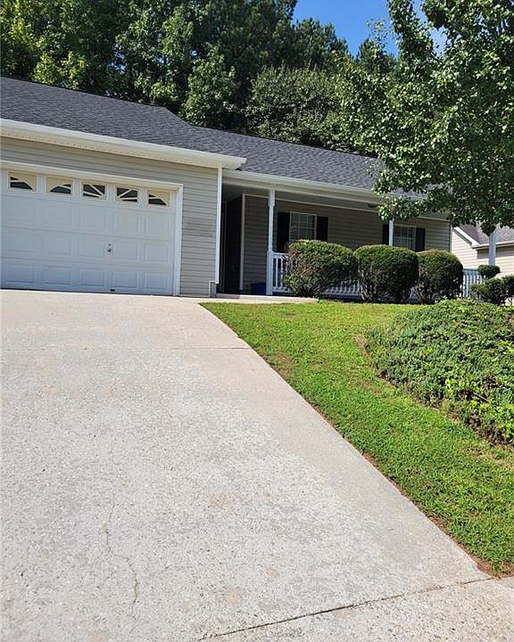 1st image of 662 Shoal Cir
