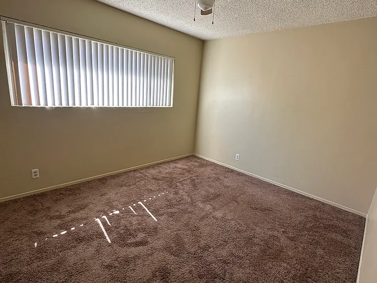 3437 Belcroft Ave — Photo 6