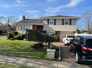 (Undisclosed Address), Wantagh, NY 11793