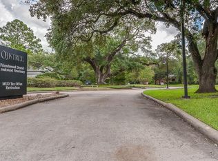 8 Oak Tree Dr, Friendswood, TX 77546