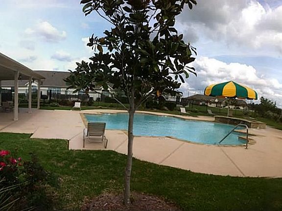 3rd image of 19642 Candlewood Oaks Ln
