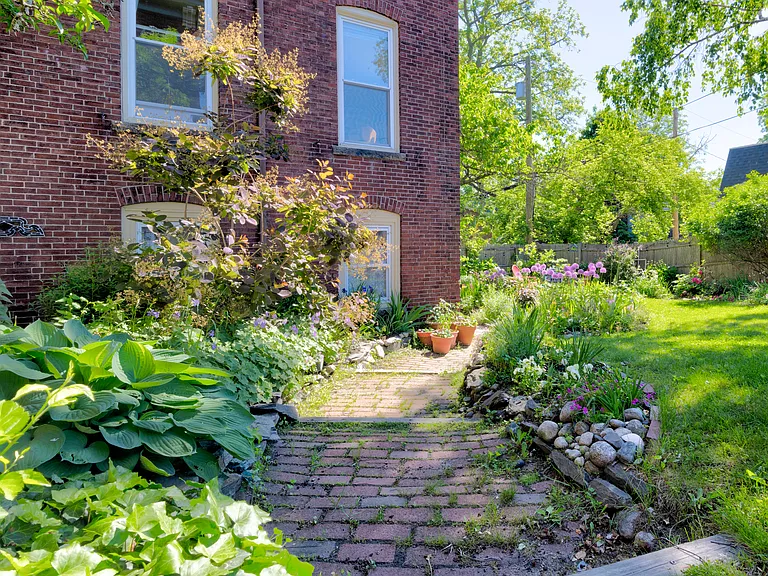 156 Danforth St #3 — Photo 36