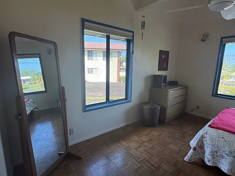 230 Kapualani St — Photo 13