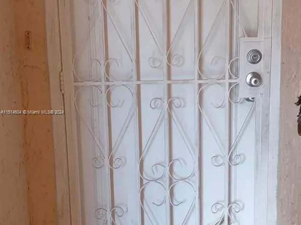 6820 W Flagler St APT 203, Miami, FL 33144