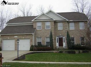 18326 Glen Cairn Way, Strongsville, OH