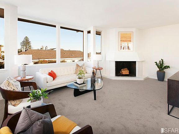 3rd image of 2101 Baker St APT 13