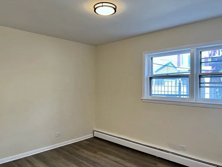 5849 S Francisco Ave #1C — Photo 3