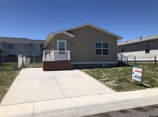 706 Dickinson Ave, Riverton, WY 82501