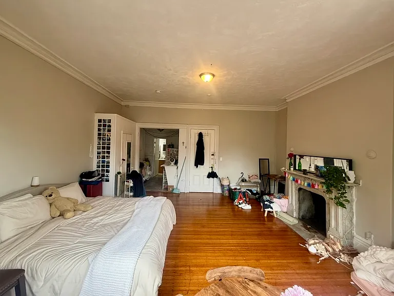 363 Beacon St #3F — Photo 4