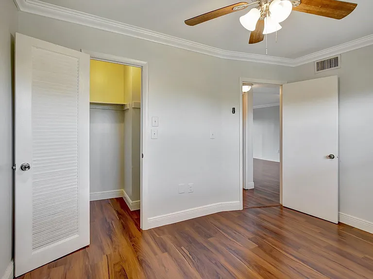 8225 Sunrise Lakes Dr N #303 — Photo 21