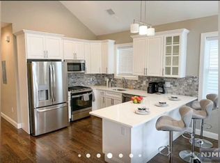 97 W 55th St, Bayonne, NJ 07002