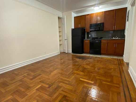 4th image of 83-83 118th St APT 4I