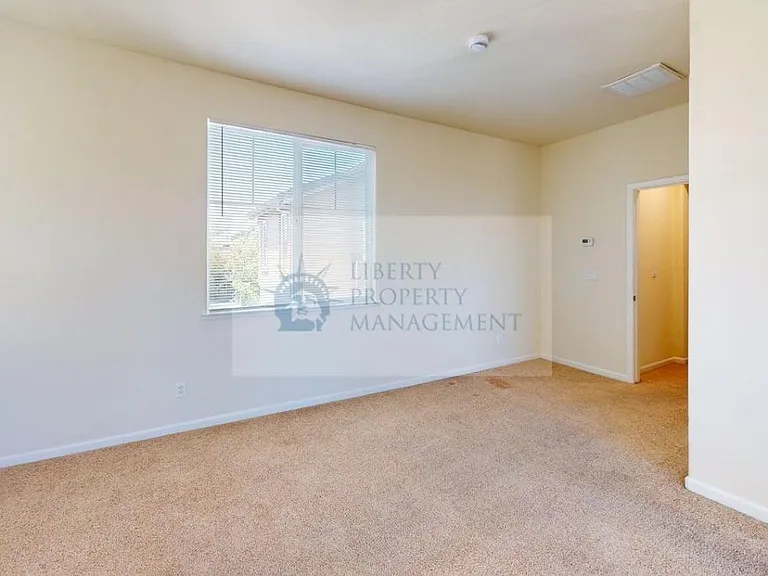 16998 Cobble Creek Way — Photo 14