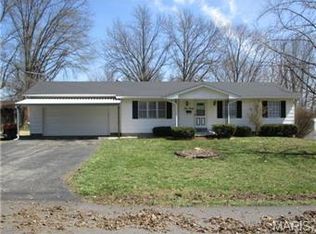 1040 Meadowbrook Dr, Troy, MO 63379