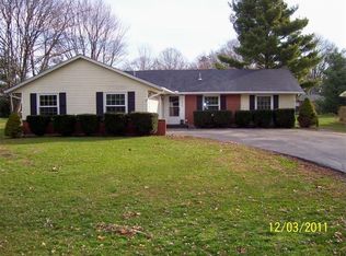 1052 Mohican Trl, Jamestown, OH 45335