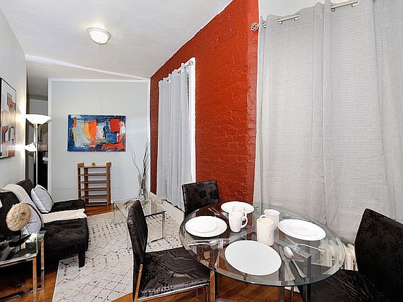3rd image of 440 W 45th St APT 3E