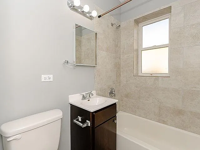 2448 E 77th St #1 — Photo 15