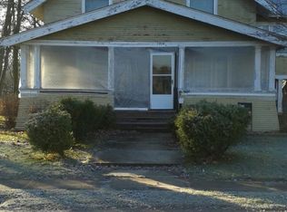 1214 Dean St, Alma, MI 48801