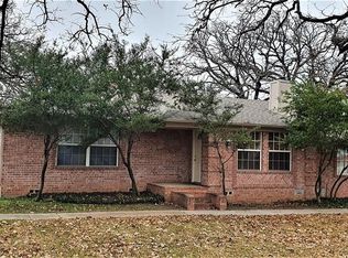 1817 Collins Rd, Denton, TX 76208