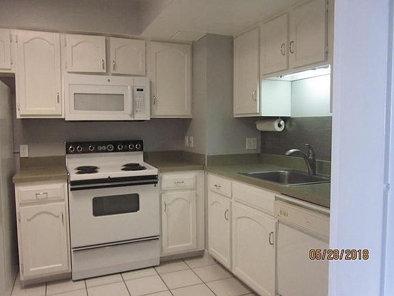 4th image of 250 Hammond Pond Pkwy APT 1001S