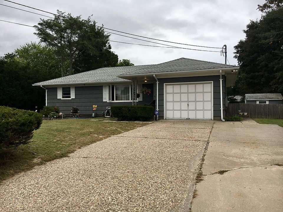 1st image of 156 Phillips Ave
