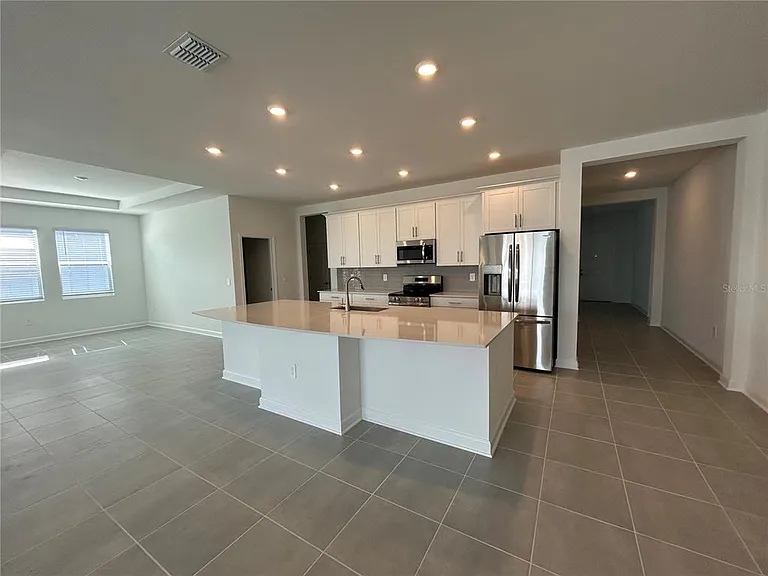3008 Ella Way — Photo 12