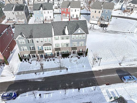 3rd image of 527 Tuscarora Rd