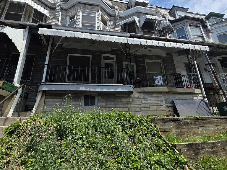 745 Birch St — Photo 1