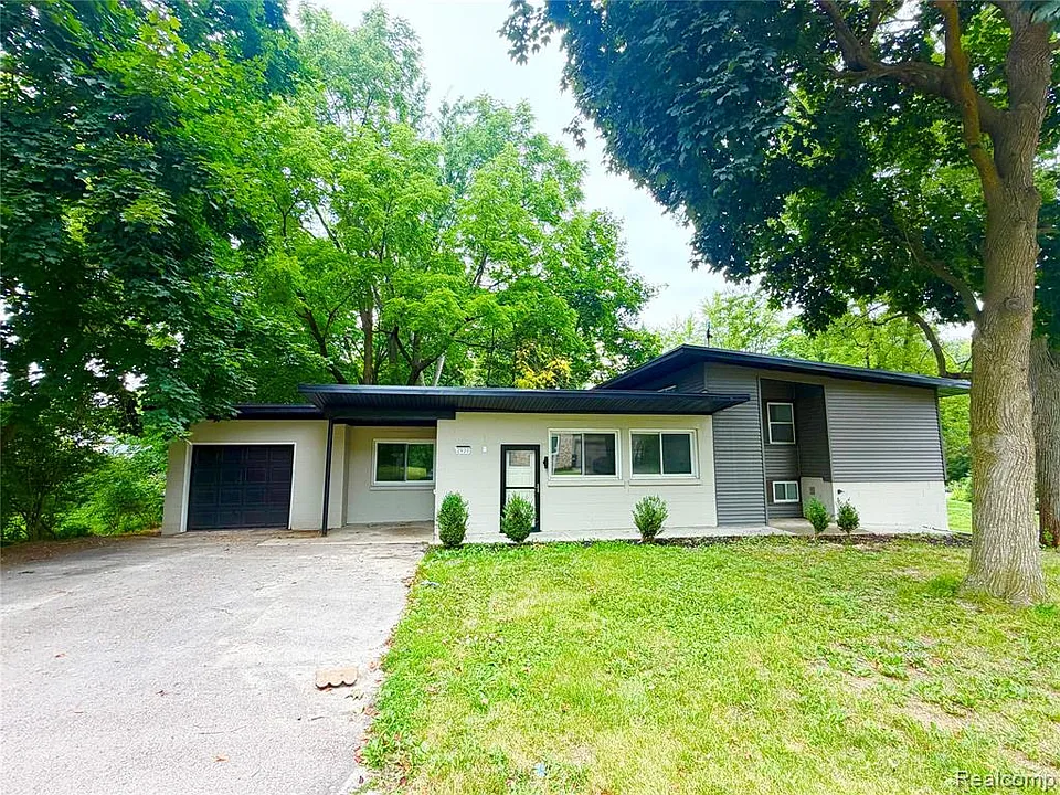 2920 Valley Dr