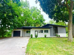 2920 Valley Dr, Ann Arbor, MI 48103