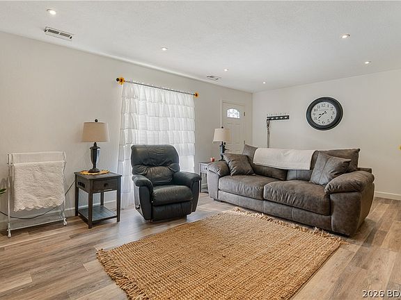 2nd image of 605 Duckhead Rd