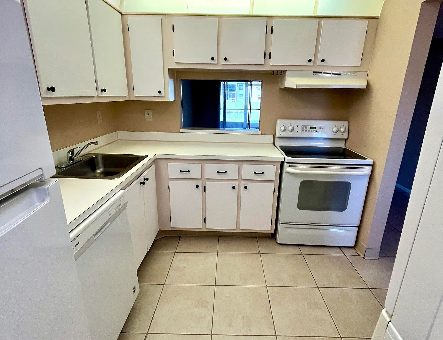 2 bed, 2.0 bath, 1023 sqft, $1,850 — Photo 2