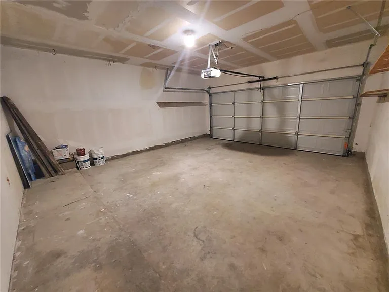 17909 Maxa Dr — Photo 19