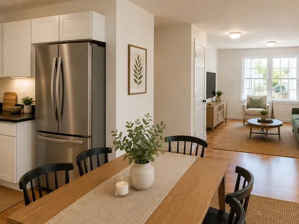 10 Fayville Ln #10, Southborough, MA 01772