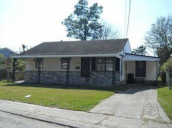 1st image of 17 Vivian Ct