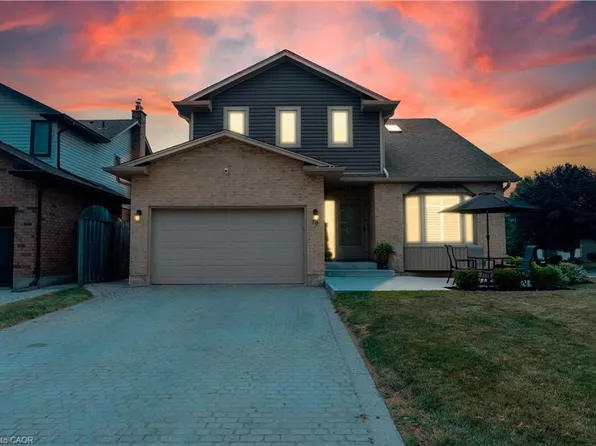 79 Charing Dr, Hamilton, ON L8W 2R3