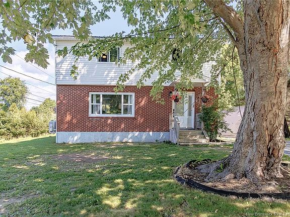 2nd image of 35 Morley Cres