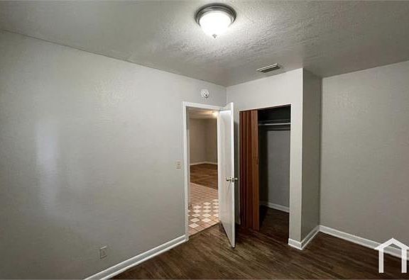 3rd image of 1738 Wright Ave APT 4