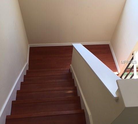 4th image of 2070 Santiago Way N