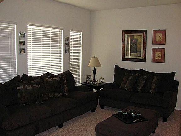 4th image of 517 Kenilworth Ave
