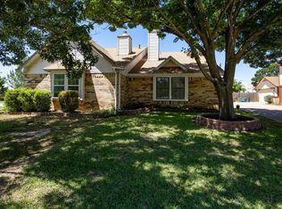 2132 Stone Moss Ln, Grapevine, TX 76051