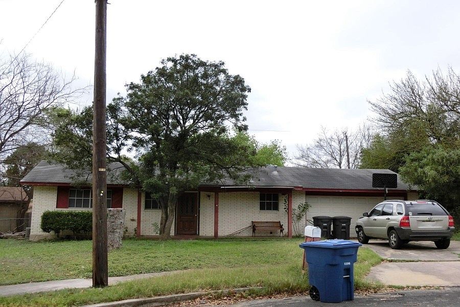 1st image of 626 Mauze Dr